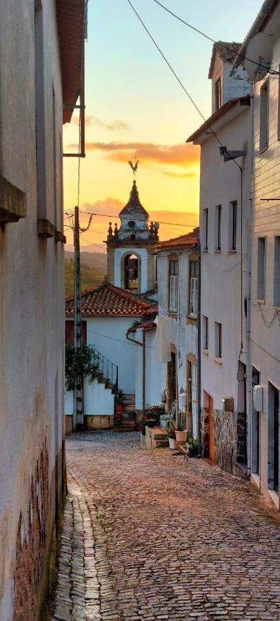 Casa Dona Alzira Hostel Arganil Bagian luar foto